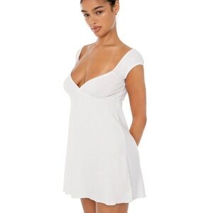 ARE YOU AM I White Dress